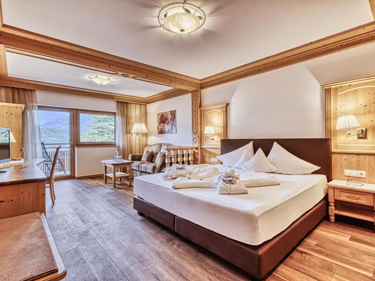 Hotel Traubenheim Tirol Buitenkant foto