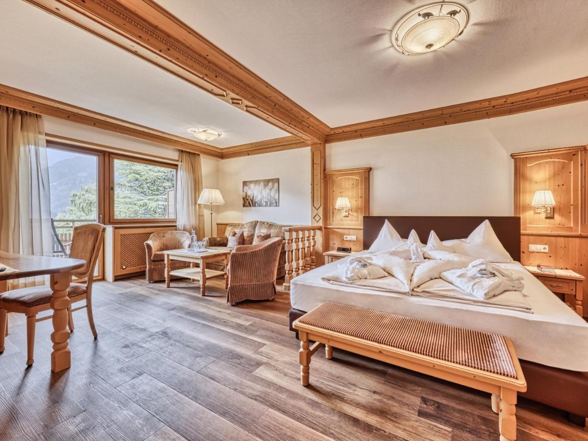 Hotel Traubenheim Tirol Buitenkant foto
