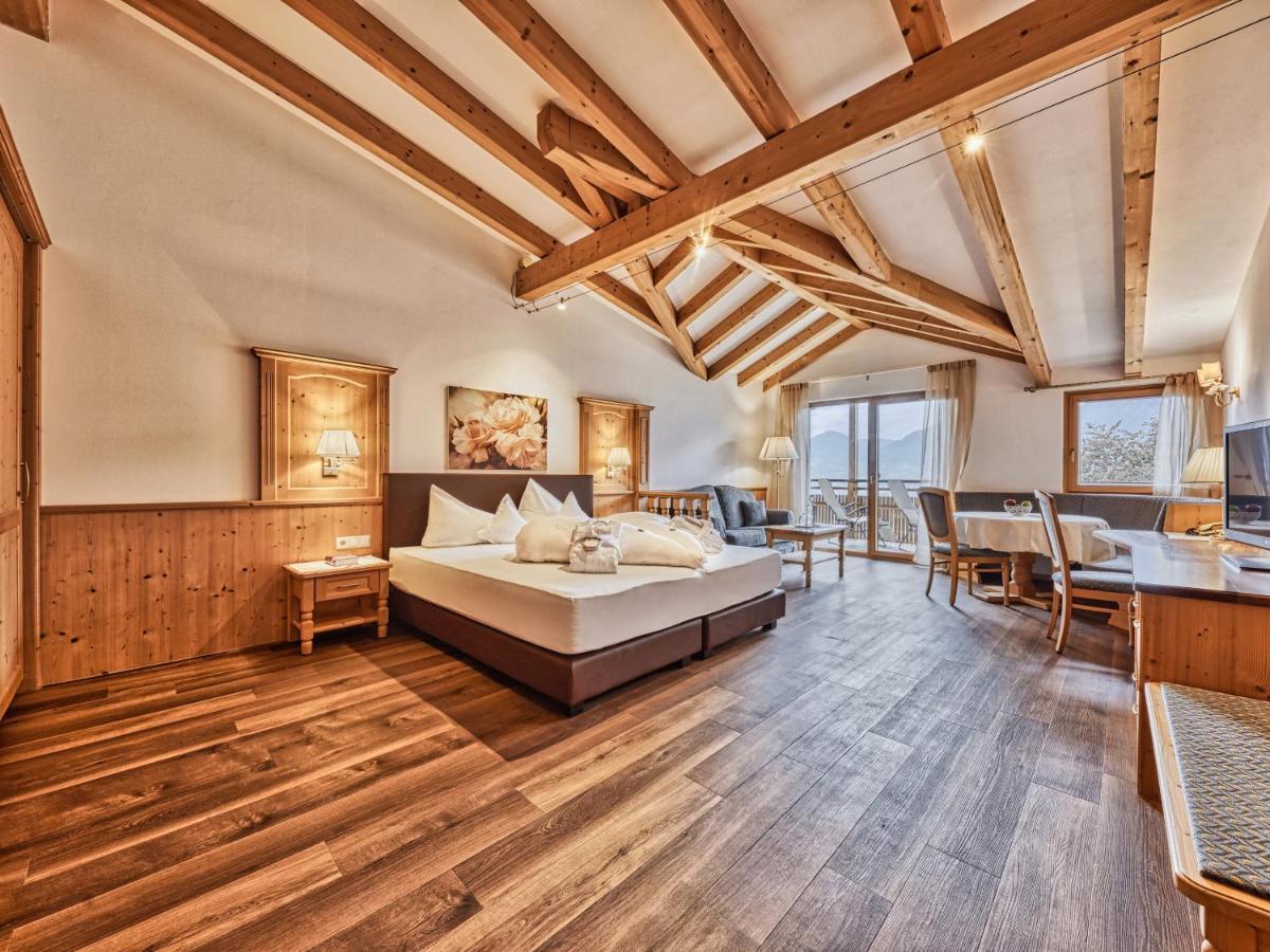 Hotel Traubenheim Tirol Buitenkant foto